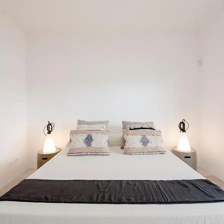 Mediterranean Fora With Sea View Pool * Спеккьолла