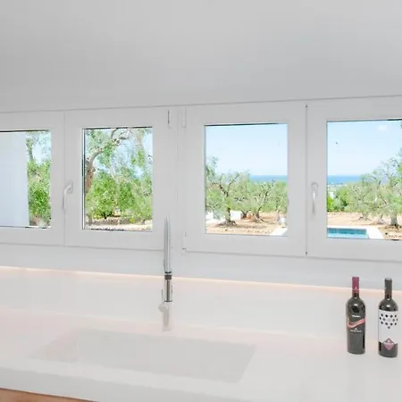 Mediterranean Fora With Sea View Pool Specchiolla